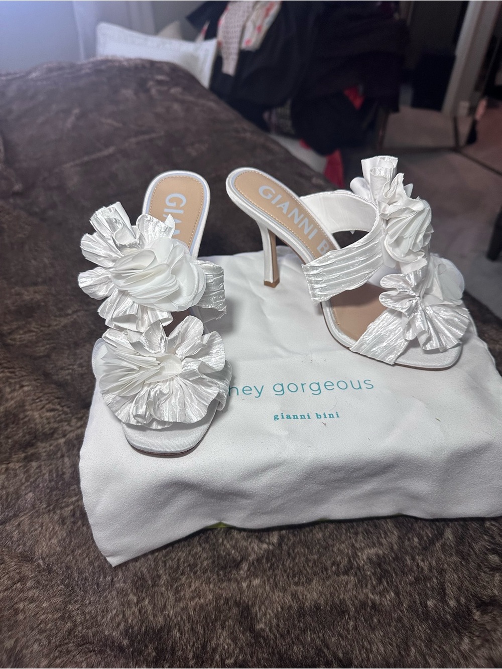 Gianni Bini White Floral Satin Heeled Mules